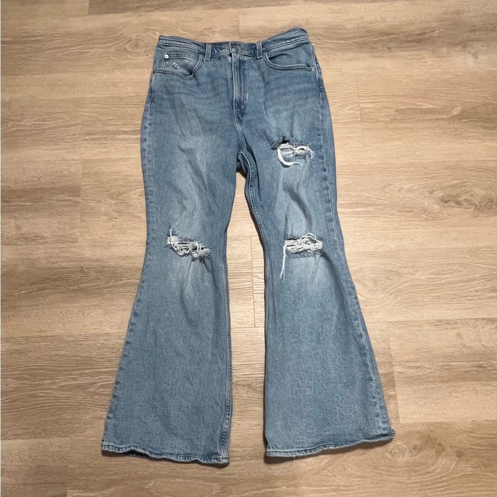 Levi's Light Blue Denim 70’s High Flare Distressed Flare Jeans Size 31